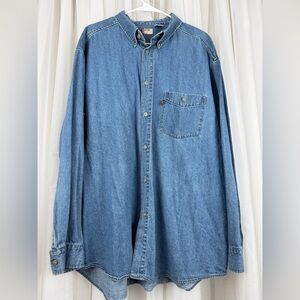 Vintage Levi’s Red Tab Denim Button Up Shirt Men XL